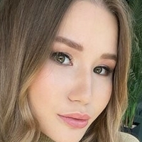 Amalia Davis Desnuda