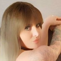 Amyhobuss Desnuda