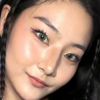 Arine Kim Desnuda