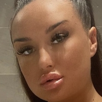 Cazbie Desnuda