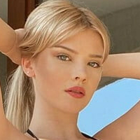 Celine Melina Desnuda