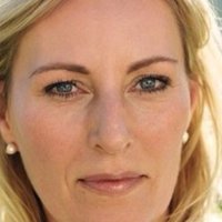 Charlotte Nielsen Desnuda