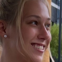 Claire Grimes Desnuda