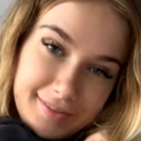 Delilah Hill Desnuda