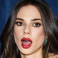 Deren Talu Desnuda