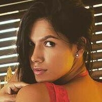 Diione Desnuda