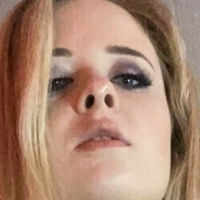 dueitt Desnuda