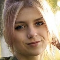 Fox Yuliya Desnuda