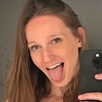 Hailey Happy Desnuda