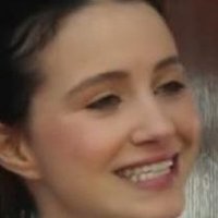 Julia Goldani Telles Desnuda