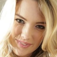 Kenna James Desnuda