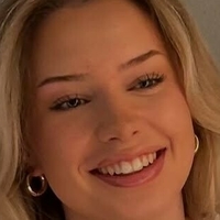 Larysa Salomea Desnuda