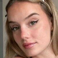 Lia Sikora Desnuda