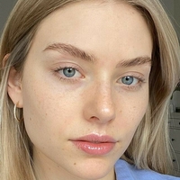 Louise Fankhänel Desnuda