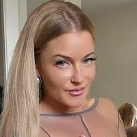 Marie Bombshell Desnuda