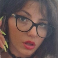 Mini Mitzi Desnuda