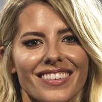 Mollie King Desnuda