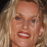 Nicole Sheridan Desnuda