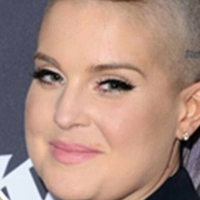 Osbourne Desnuda