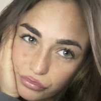 Reisse Aston Belle Desnuda