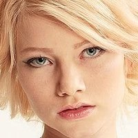 Roosa Söderholm Desnuda