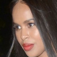 Sabrina Dhowre Elba Desnuda