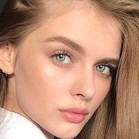 Snezhana Yanchenko Desnuda