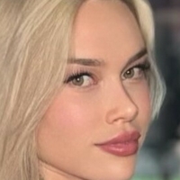 Sofia Arıcan Desnuda