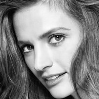 Stana Katic Desnuda