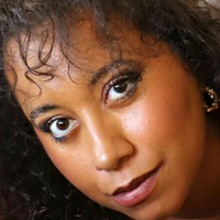 Swann Purple Desnuda