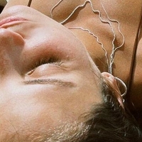Tal Adar Desnuda
