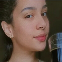 Uma_abelinhaa Desnuda