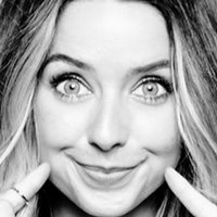 Zoella Desnuda